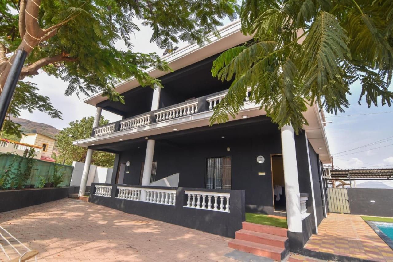 Empyrean Stay Ll 3Bhk Ll Black Horse Villa Ll Ac Ll Private Pool Ll Wifi II Lux Ll Лонавла Екстер'єр фото