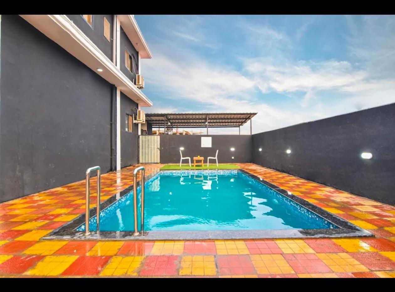 Empyrean Stay Ll 3Bhk Ll Black Horse Villa Ll Ac Ll Private Pool Ll Wifi II Lux Ll Лонавла Екстер'єр фото