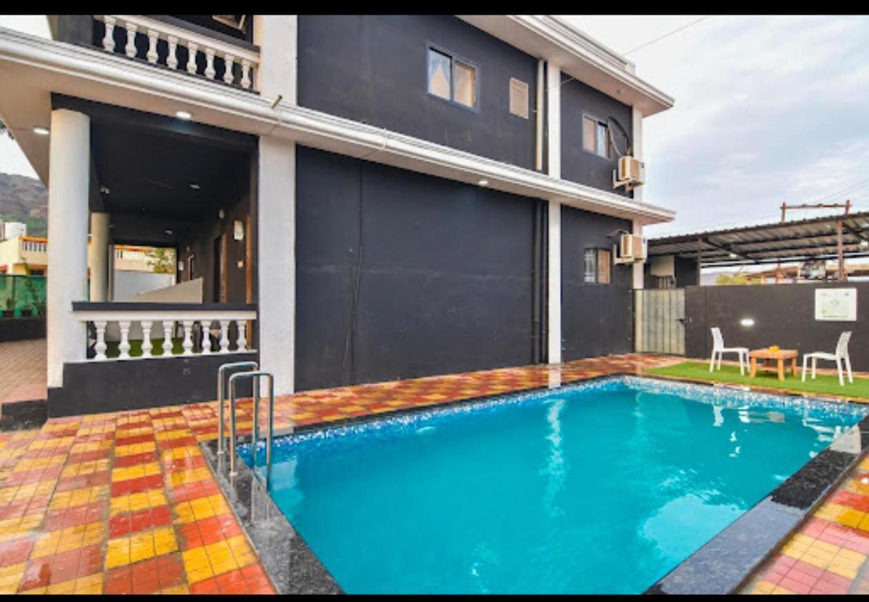 Empyrean Stay Ll 3Bhk Ll Black Horse Villa Ll Ac Ll Private Pool Ll Wifi II Lux Ll Лонавла Екстер'єр фото
