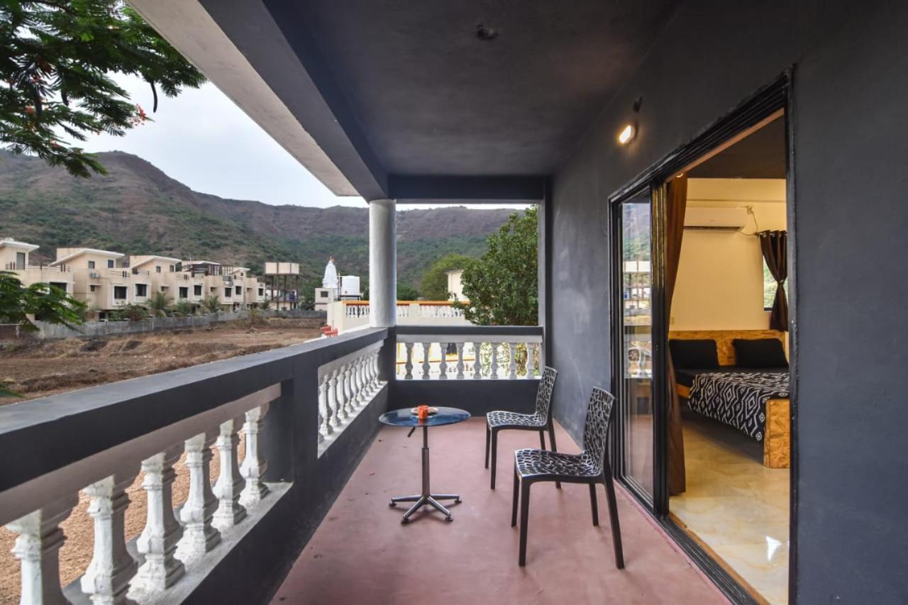 Empyrean Stay Ll 3Bhk Ll Black Horse Villa Ll Ac Ll Private Pool Ll Wifi II Lux Ll Лонавла Екстер'єр фото