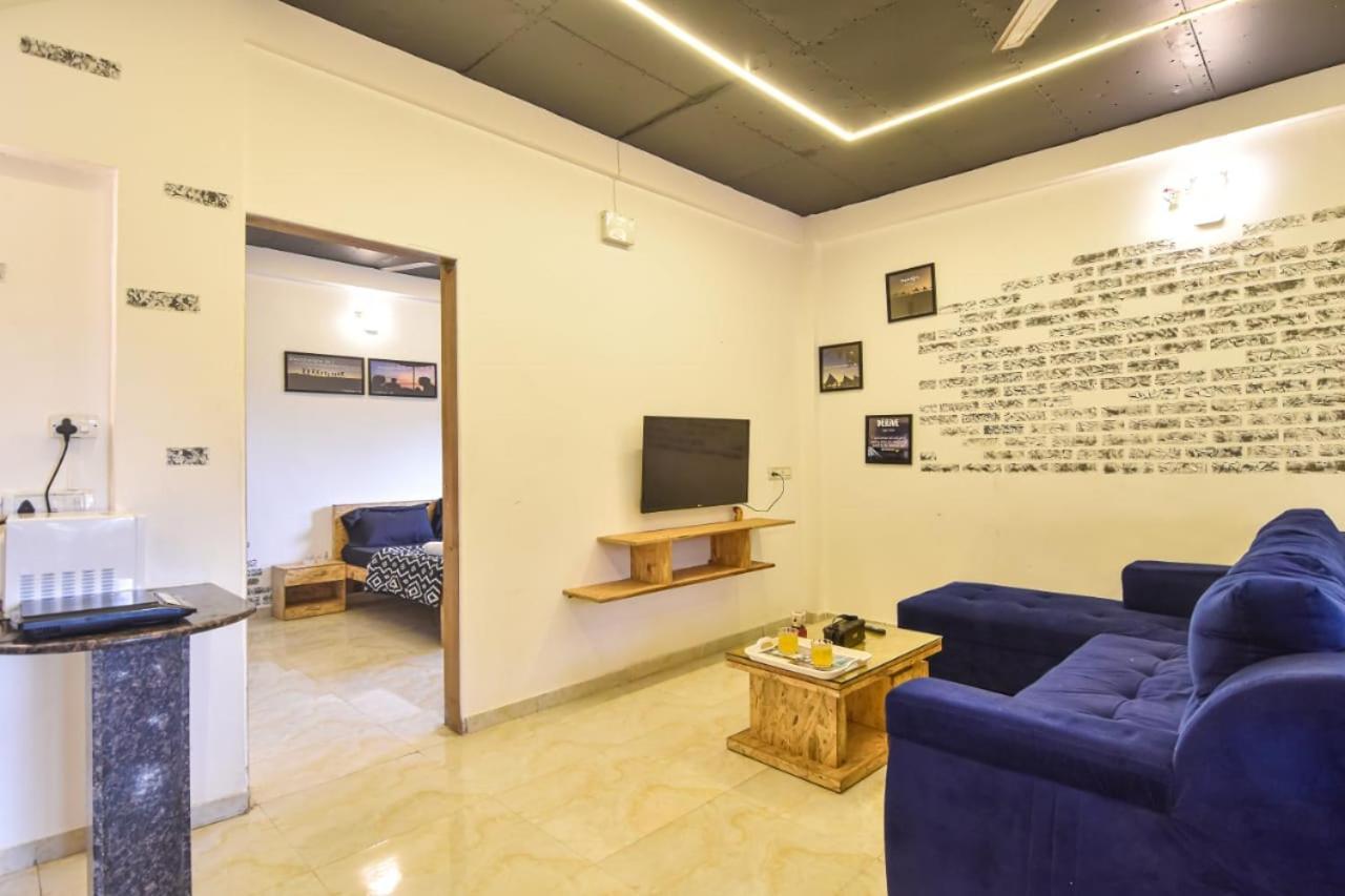 Empyrean Stay Ll 3Bhk Ll Black Horse Villa Ll Ac Ll Private Pool Ll Wifi II Lux Ll Лонавла Екстер'єр фото