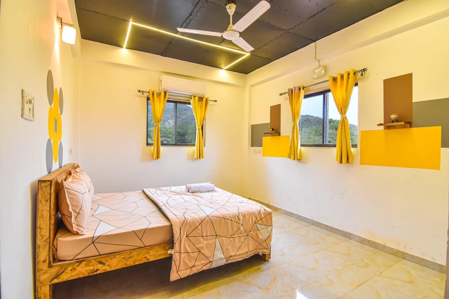Empyrean Stay Ll 3Bhk Ll Black Horse Villa Ll Ac Ll Private Pool Ll Wifi II Lux Ll Лонавла Екстер'єр фото